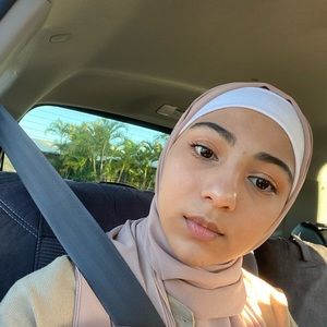 Meet your Posher, Nora